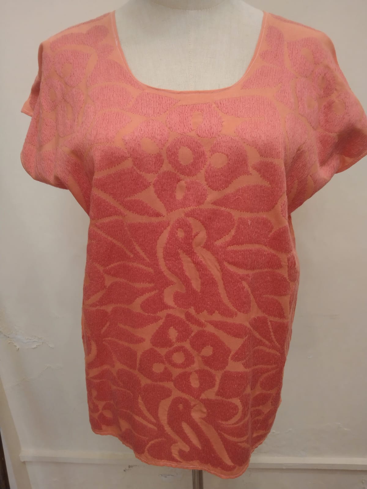 Blusa Artesanal Bordada de Pajaritos y Flores – Tuxtepec, Oaxaca Coral