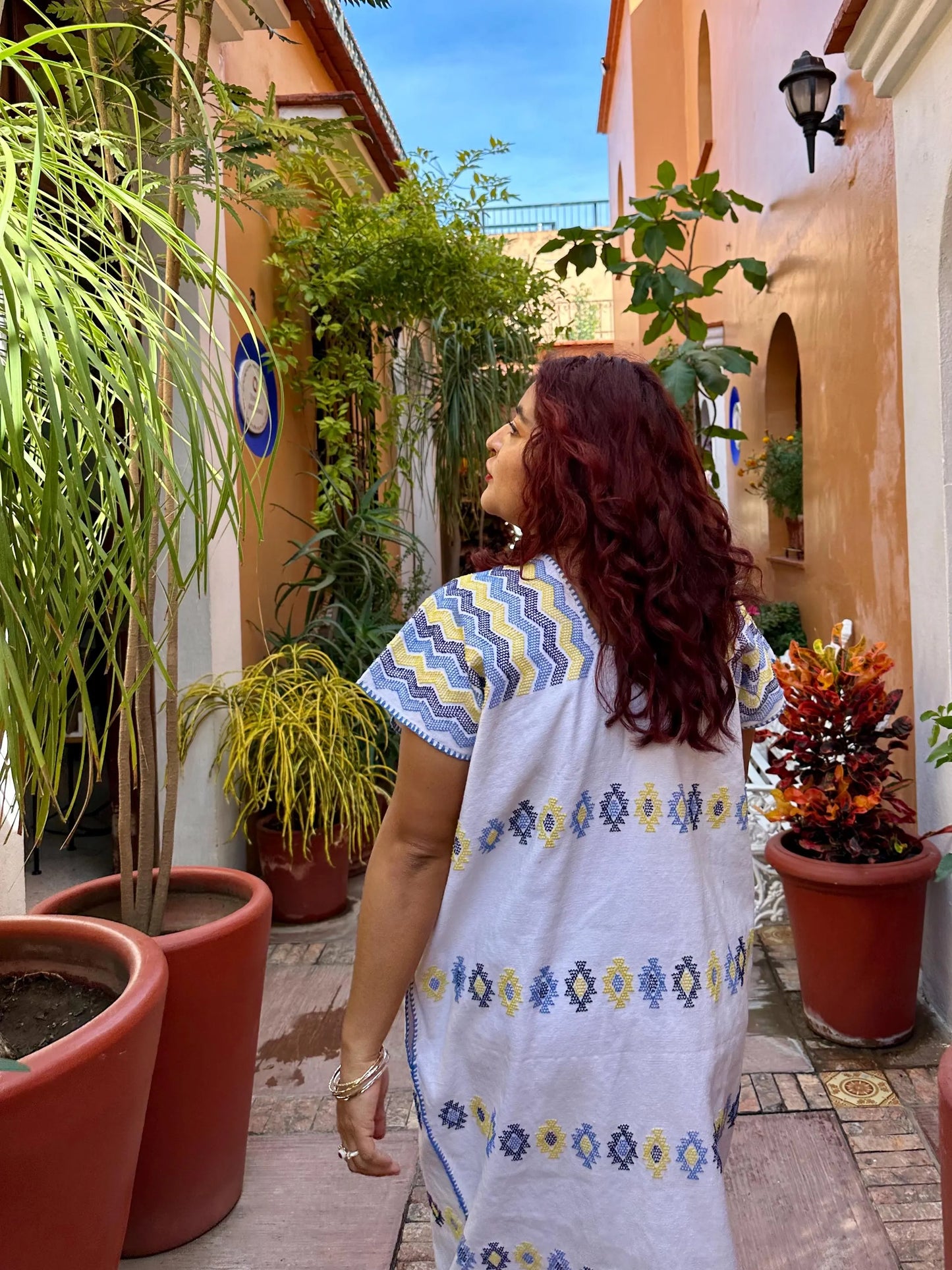 Huipil Maxi Tejido a Mano con Brocado de Flor de Piña y Diamantes - Artesanía de Oaxaca