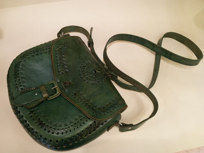 Bolso de Cuero Ovalado