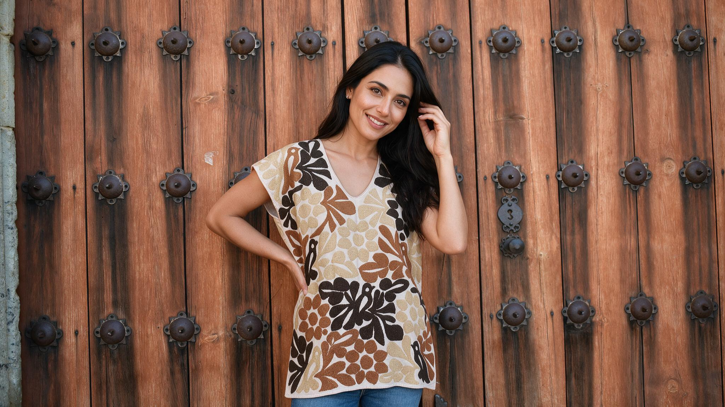 Blusa Huipil de Jalapa de Díaz Bordada a Mano Cafe – Arte Textil de Oaxaca