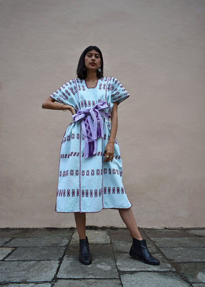 Huipil/Vestido Suelto en Color Aqua con Detalles en Morado